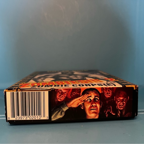 Twilight Creations’ Zombies!!! 2: Zombie Corps(e) Board Game - Second Edition - Picture 3 of 9